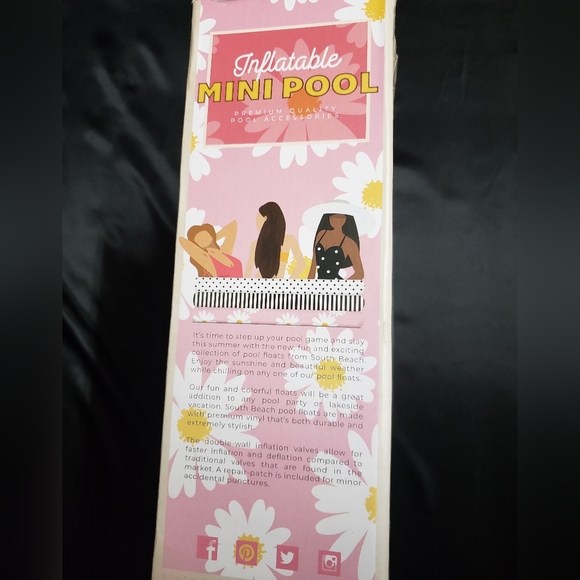 South Beach Luxe Lagoon Collection 5 ft diameter, 1.3 ft deep Inflatable Pool - Picture 3 of 4